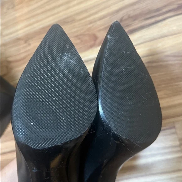 Saint Laurent Black High Heel Pumps - Picture 3 of 5